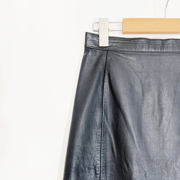 Vintage Black Leather Skirt / size 26 inch waist/ size Small - Picture 3 of 9
